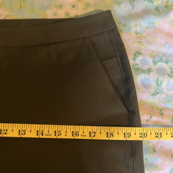 Lululemon | City Trek Trouser Military Olive Green Commute Travel Office Size 10 - Picture 13 of 16